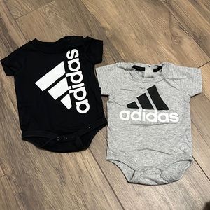 Adidas baby shirts set